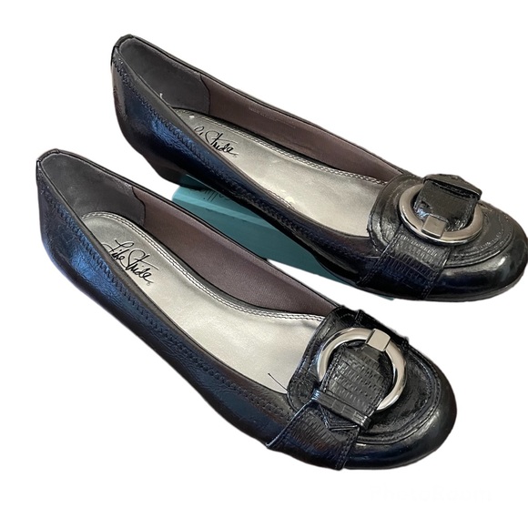 Life Stride Black Low Wedge Heel - 10M - Picture 1 of 8